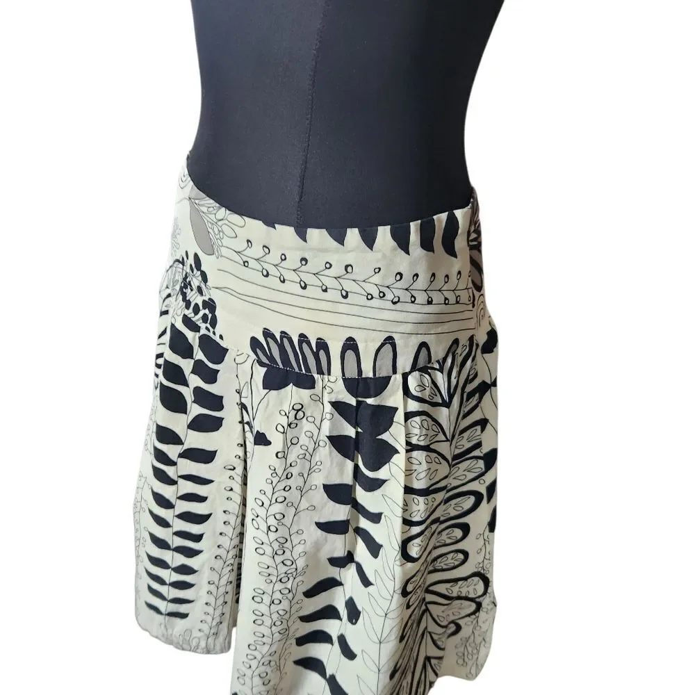 Down East Short Skirt Size Small Black Ivory Floral Full Cotton Circle